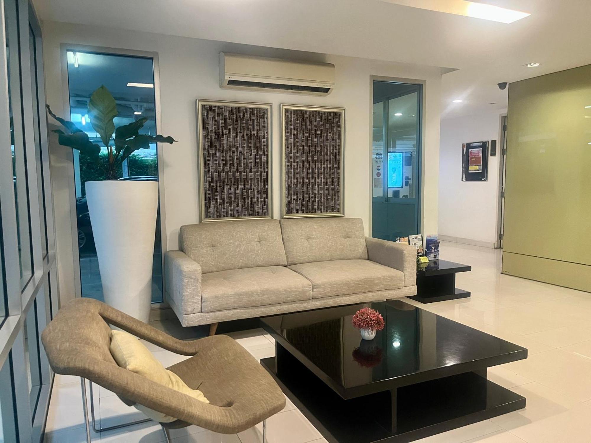 1Br Condo 5 Min To Bts 1000Mbps Fiber Wi-Fi Банкок Екстериор снимка