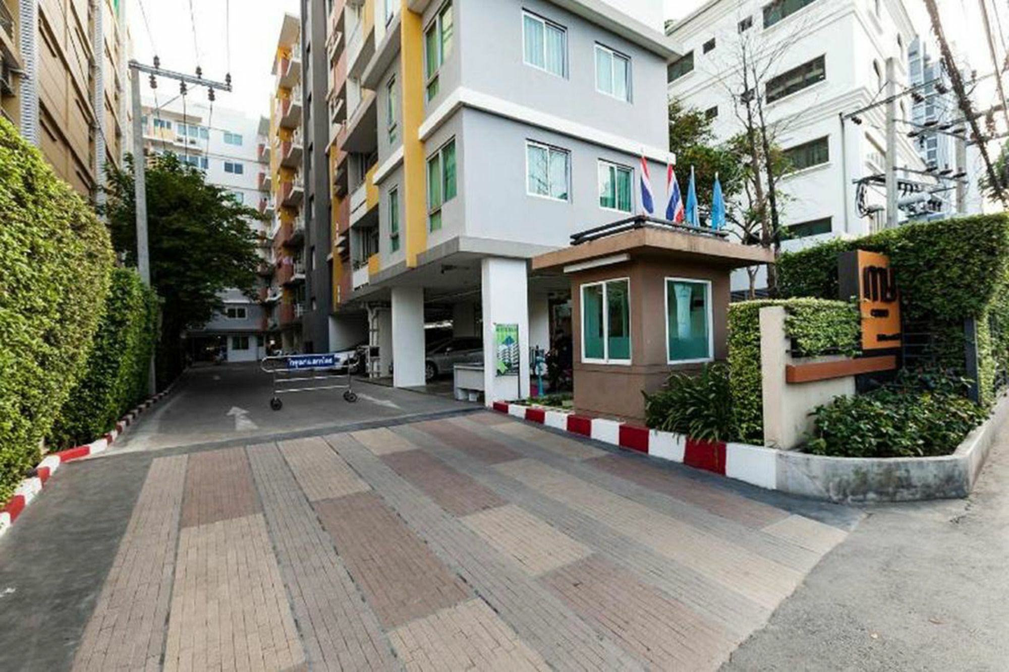1Br Condo 5 Min To Bts 1000Mbps Fiber Wi-Fi Банкок Екстериор снимка